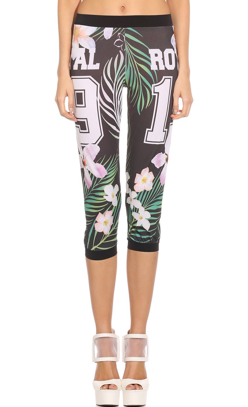 Picture DOUBLE TAKE LEGGING. Source: https://media-img.lucyinthesky.com/data/Apr14_1/850xAUTO/0Y5A2278.JPG
