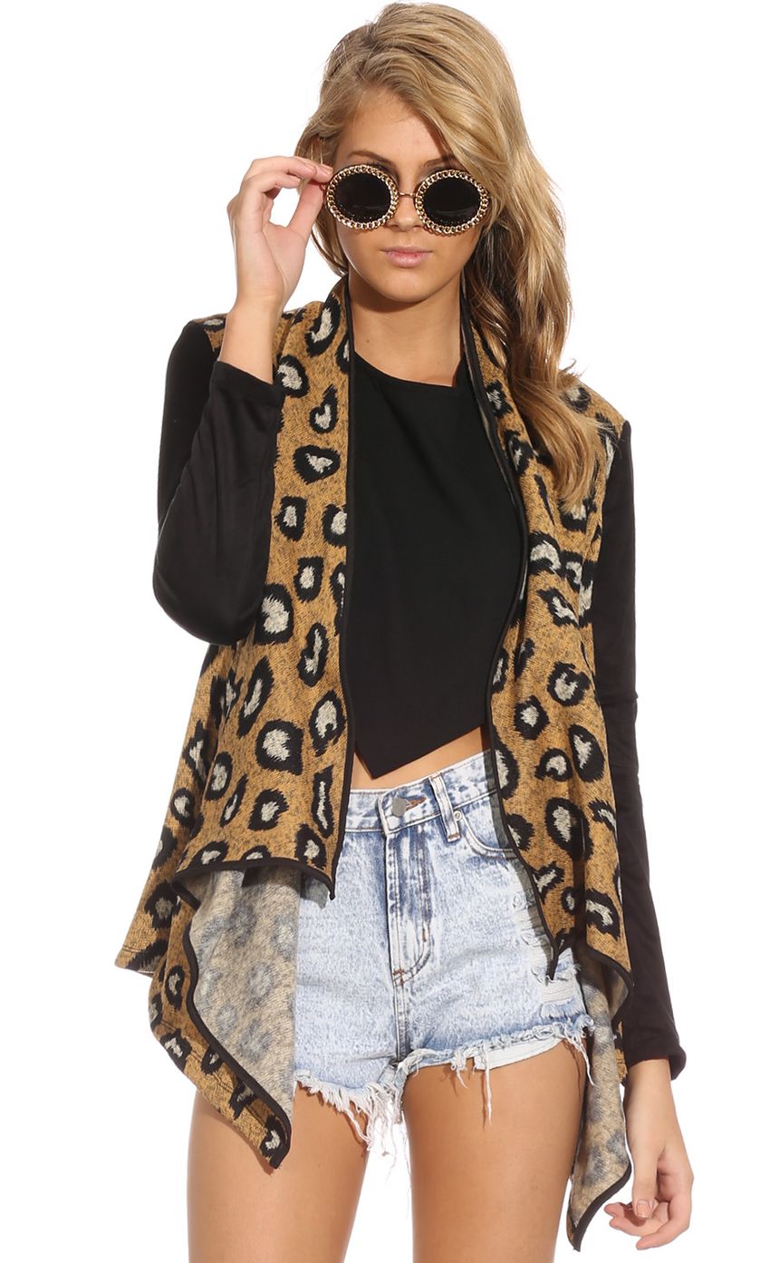 Picture WILD AT HEART JACKET. Source: https://media-img.lucyinthesky.com/data/Apr14_2/850xAUTO/0Y5A0494.JPG