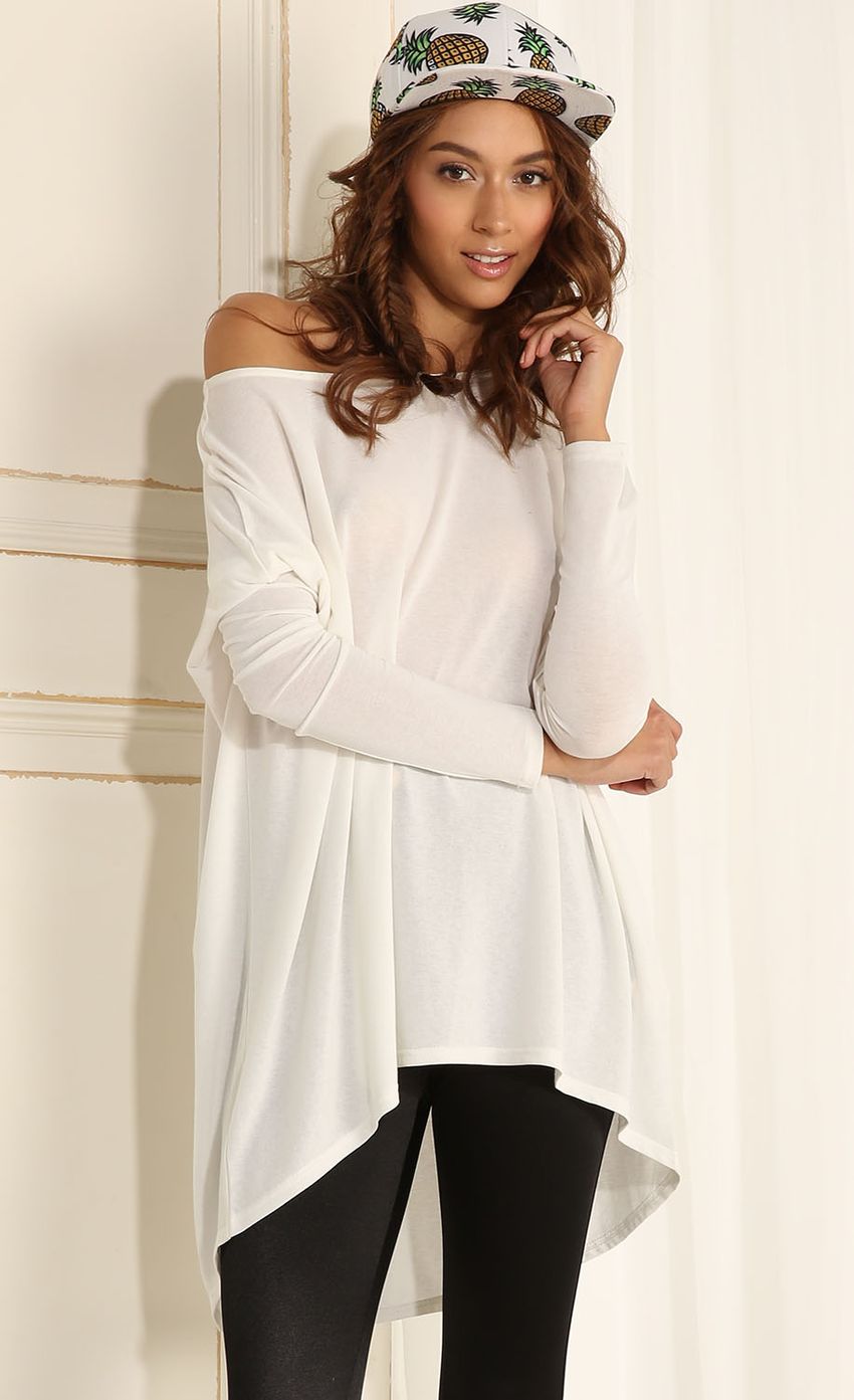 Picture Loose White Off the Shoulder Top. Source: https://media-img.lucyinthesky.com/data/Apr15_2/850xAUTO/0Y5A8555F.JPG