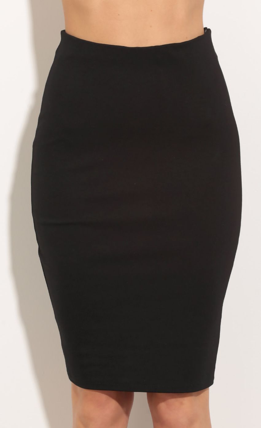 Picture Classic Midi Bodycon Skirt In Black. Source: https://media-img.lucyinthesky.com/data/Apr16_2/850xAUTO/0Y5A2087.JPG