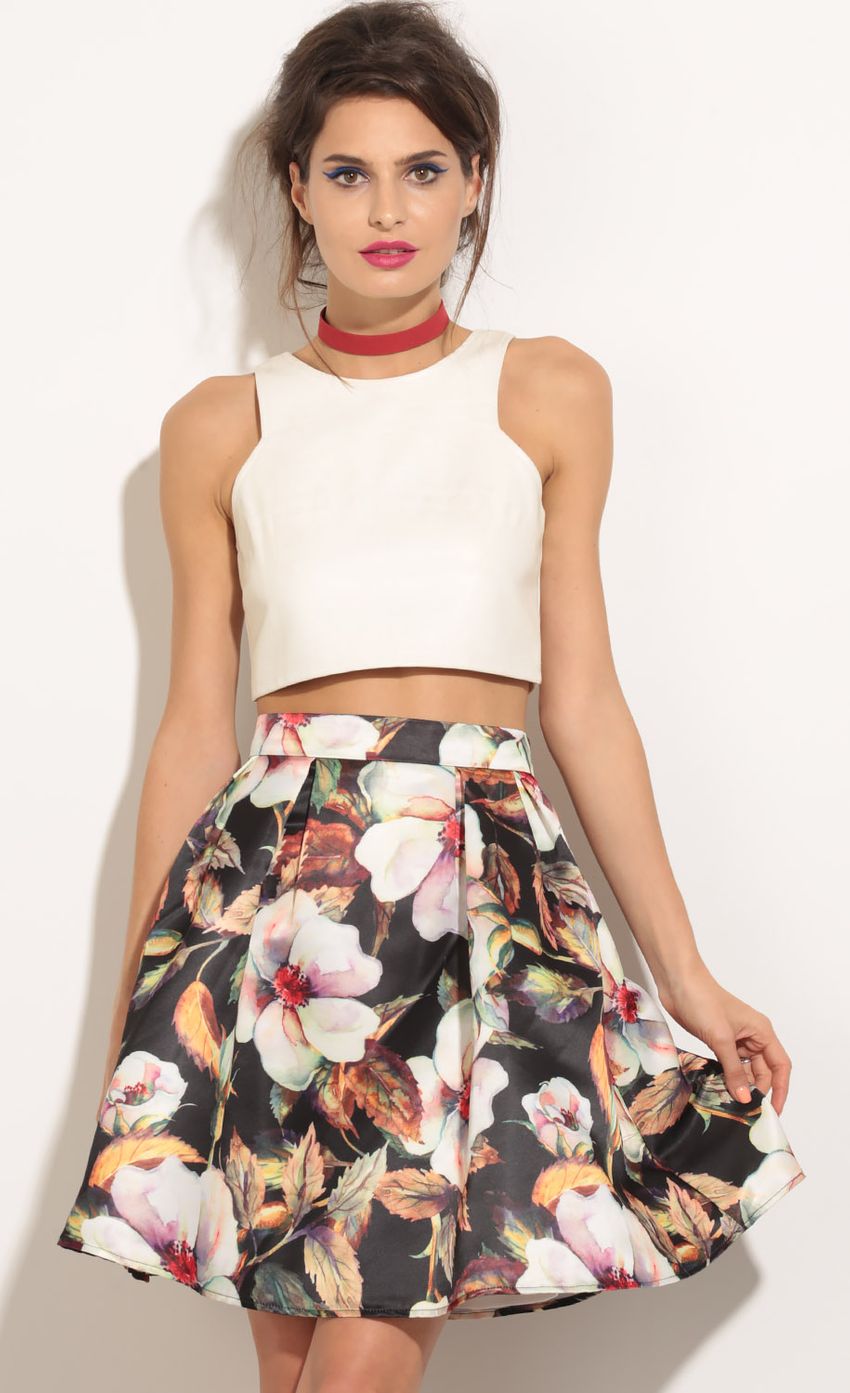Picture Floral Print Circle Skirt In Black. Source: https://media-img.lucyinthesky.com/data/Apr16_2/850xAUTO/0Y5A2719.JPG