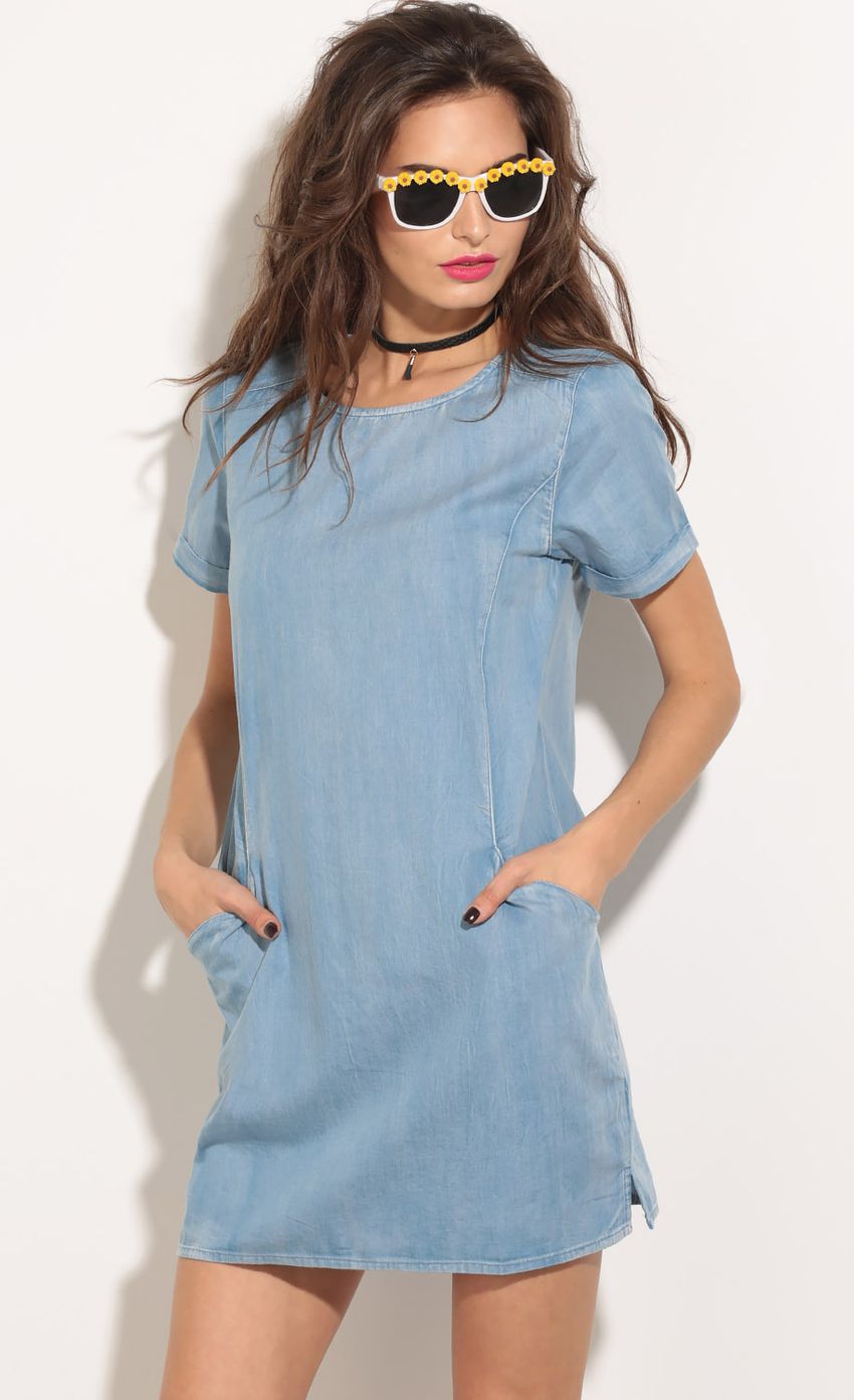 Picture Denim Day Dress. Source: https://media-img.lucyinthesky.com/data/Apr16_2/850xAUTO/OY5A8283.JPG