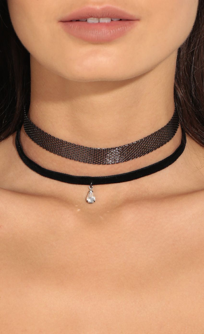 Picture Braided Mesh And Velvet Choker Necklace Set. Source: https://media-img.lucyinthesky.com/data/Apr17_1/850xAUTO/0Y5A8362.JPG