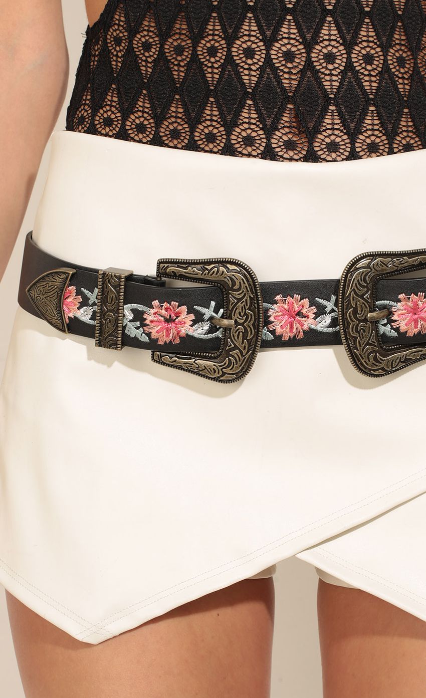Picture Embroidered Double Buckle Faux Leather Belt. Source: https://media-img.lucyinthesky.com/data/Apr17_2/850xAUTO/0Y5A4093.JPG