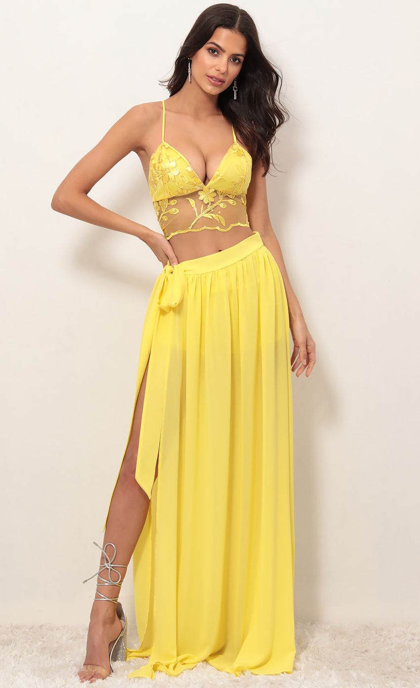Picture Tahiti Lace Chiffon Maxi Set in Yellow. Source: https://media-img.lucyinthesky.com/data/Apr19_1/850xAUTO/781A0676.JPG