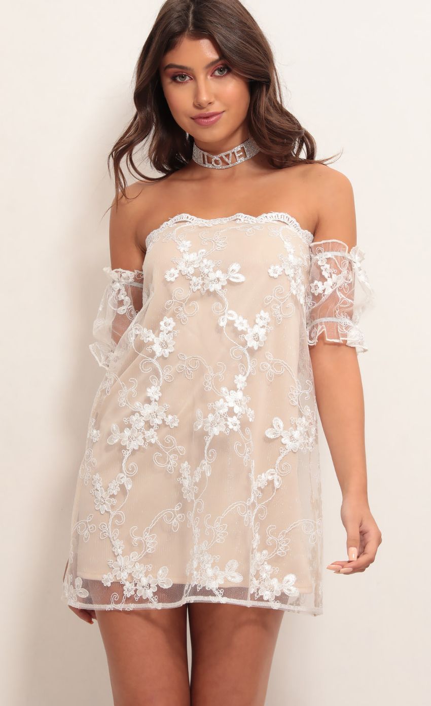 Picture Kayla Floral A-line Dress in White. Source: https://media-img.lucyinthesky.com/data/Apr19_2/850xAUTO/781A2510.JPG