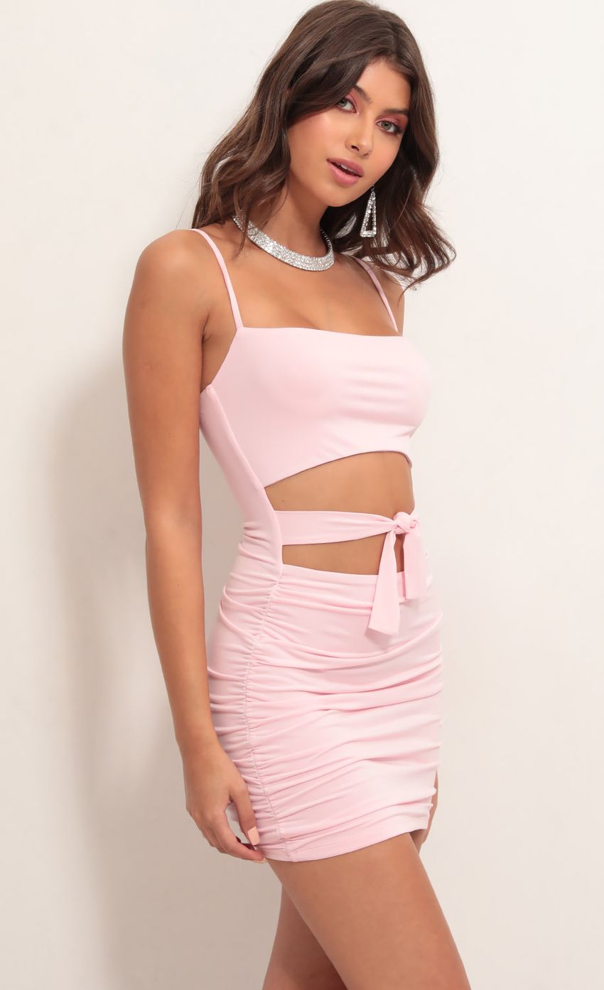 Picture Cutout Dress in Light Pink. Source: https://media-img.lucyinthesky.com/data/Apr19_2/850xAUTO/781A4172.JPG