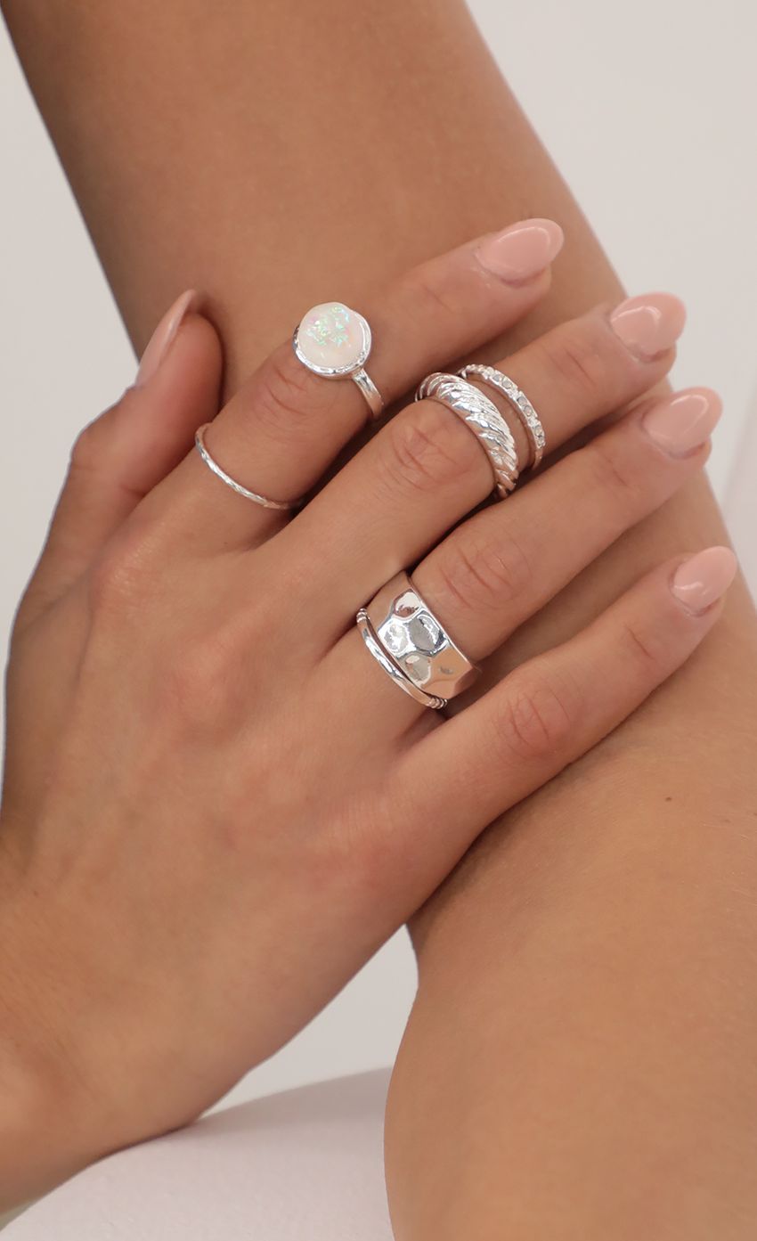 Picture 5 Piece Trendy Ring Set in Silver. Source: https://media-img.lucyinthesky.com/data/Apr21_1/850xAUTO/AT2A2452.JPG