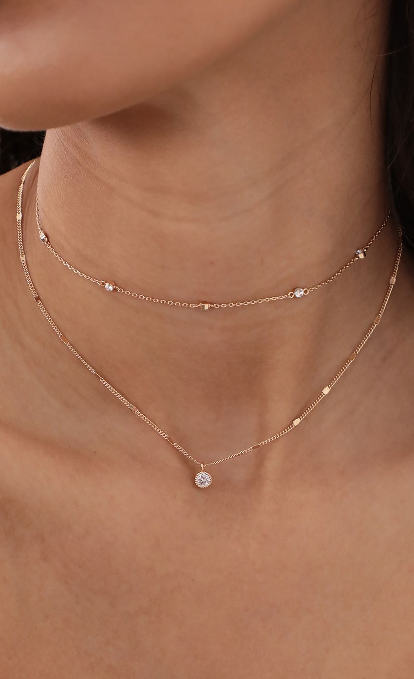 Picture Klhoe Double Layered Crystal necklace Set. Source: https://media-img.lucyinthesky.com/data/Apr21_1/850xAUTO/AT2A3982.JPG