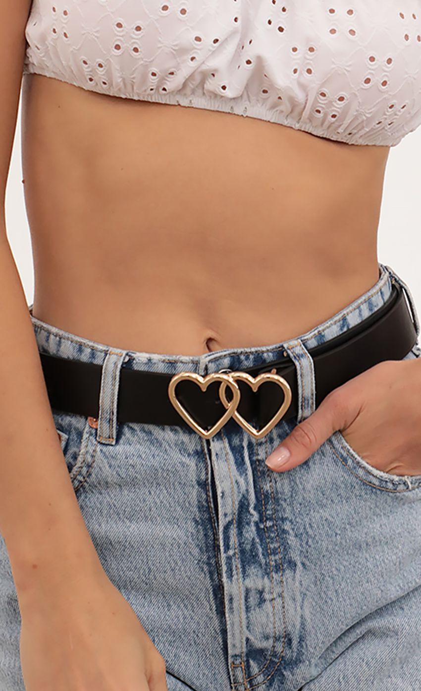 Picture Gold Double Heart Buckle Belt. Source: https://media-img.lucyinthesky.com/data/Apr21_1/850xAUTO/AT2A8778_COPY_RV.JPG
