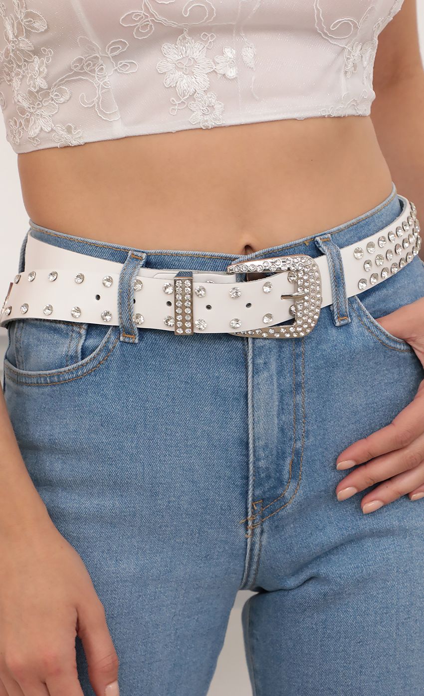 Picture Bling Bling Rhinestone Belt in White. Source: https://media-img.lucyinthesky.com/data/Apr21_1/850xAUTO/AT2A9143_RV.JPG