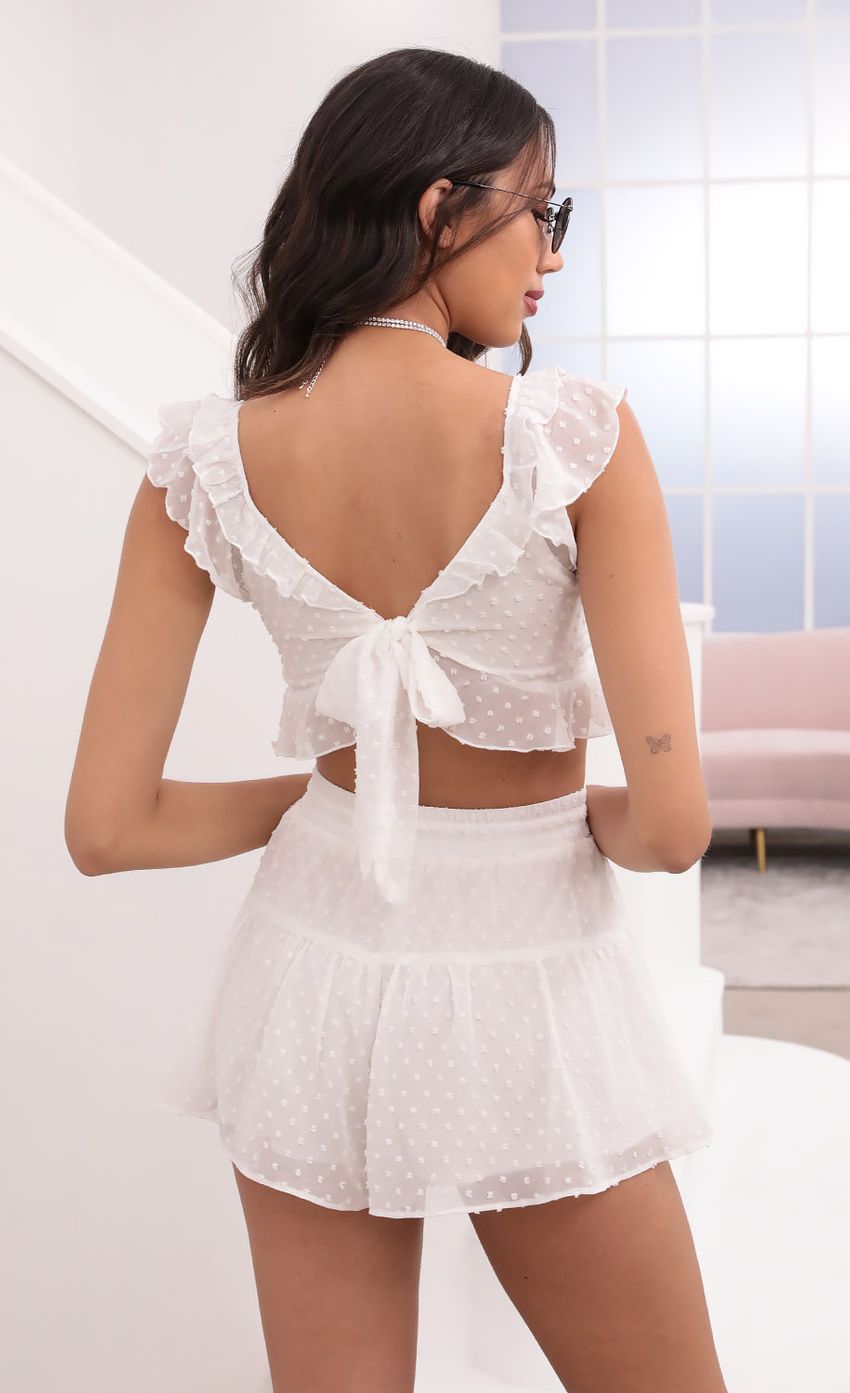 Picture Dotted Chiffon Set in White. Source: https://media-img.lucyinthesky.com/data/Apr21_2/850xAUTO/1V9A3144.JPG