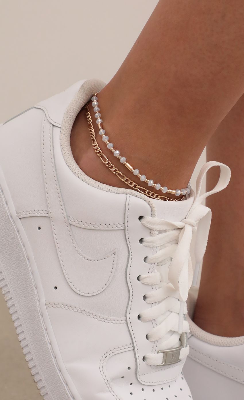 Picture The Beads X Figaro Anklet. Source: https://media-img.lucyinthesky.com/data/Apr21_2/850xAUTO/AT2A3277.JPG