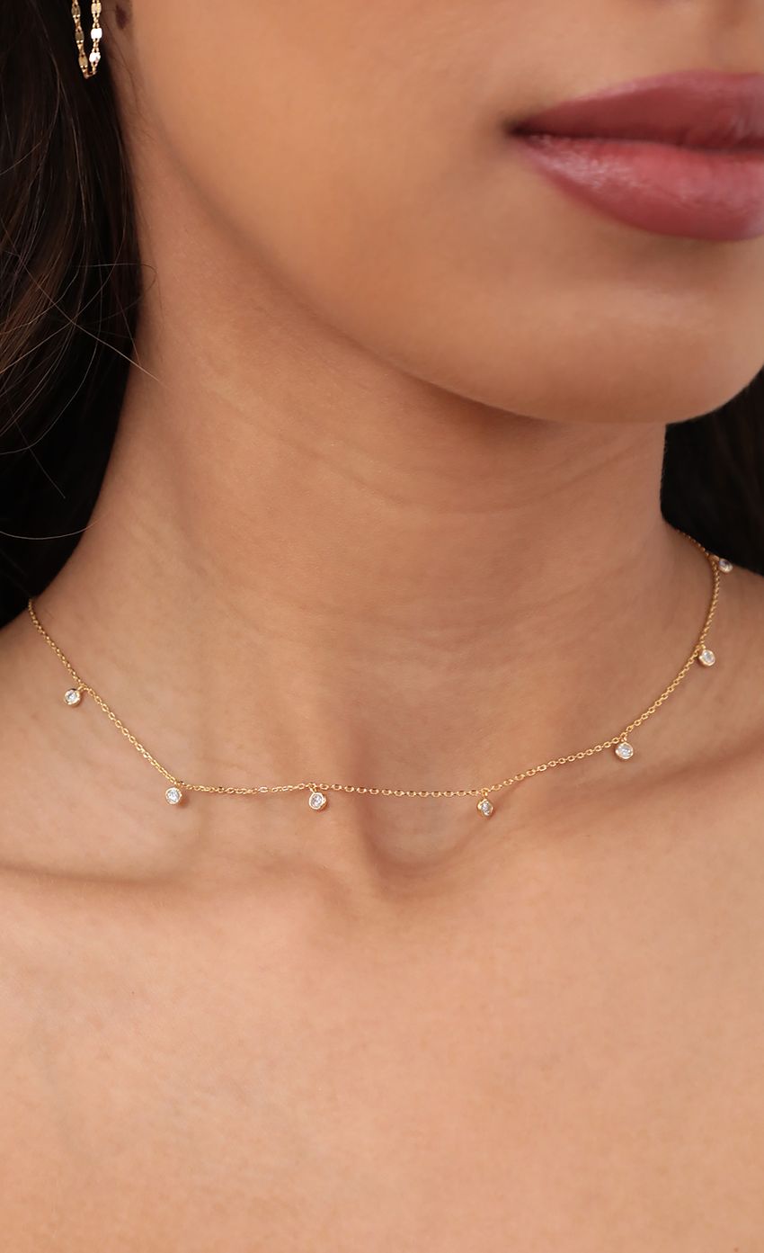 Picture Cubic Zirconia Shaker Necklace. Source: https://media-img.lucyinthesky.com/data/Apr21_2/850xAUTO/AT2A4829.JPG
