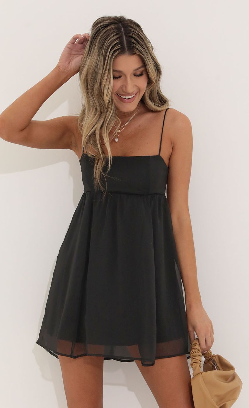 Picture Juno Baby Doll Dress in Black Chiffon. Source: https://media-img.lucyinthesky.com/data/Apr22_1/850xAUTO/1V9A0686.JPG