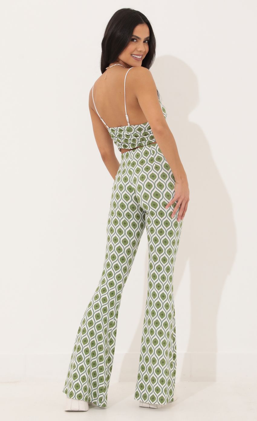 Picture Oaklynn Two Piece Set in Green Geo Print. Source: https://media-img.lucyinthesky.com/data/Apr22_1/850xAUTO/1V9A3674.JPG