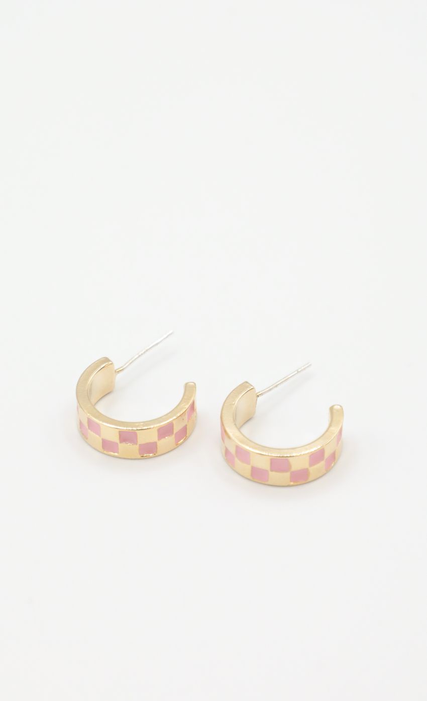 Picture You Da One Earrings in Pink and Gold. Source: https://media-img.lucyinthesky.com/data/Apr22_2/850xAUTO/1J7A0025.JPG