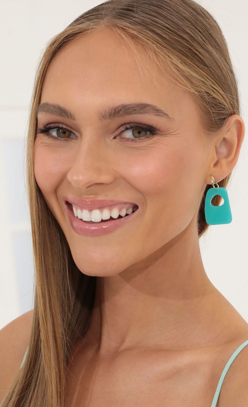 Picture Need to Know Earrings in Turquoise. Source: https://media-img.lucyinthesky.com/data/Apr22_2/850xAUTO/1V9A0879.JPG