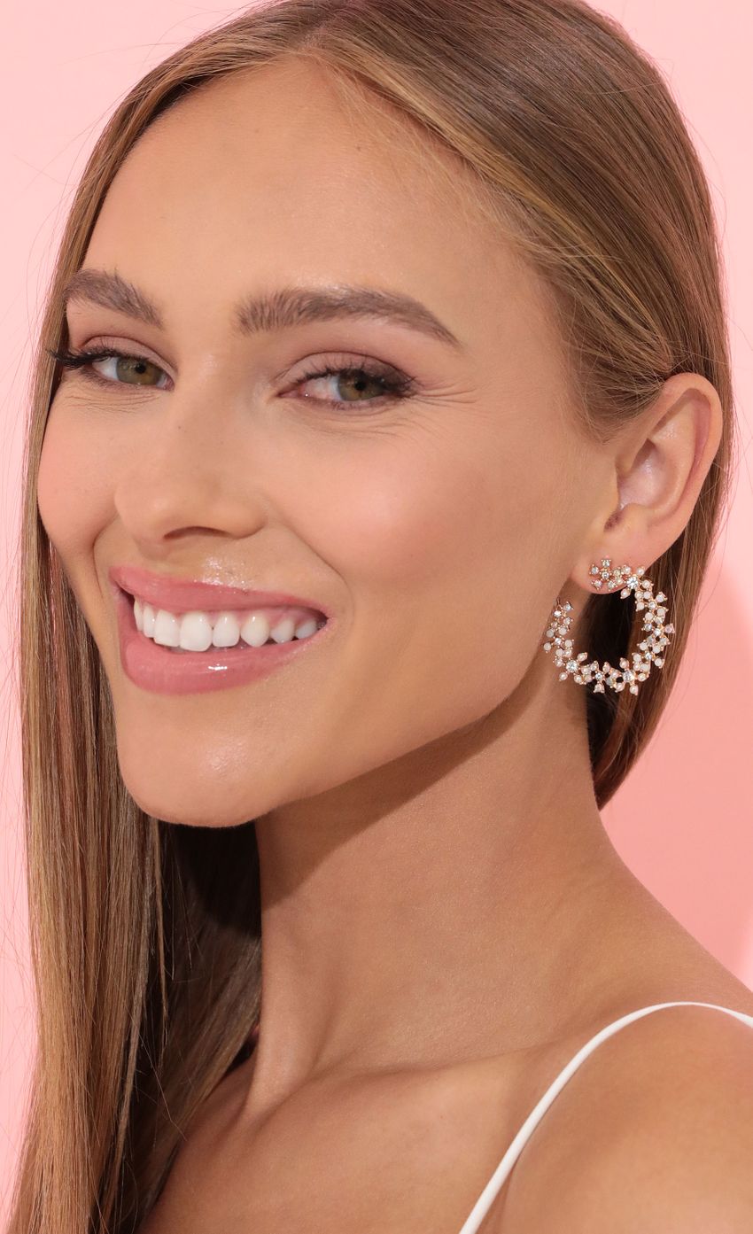Picture Dream Girl Earring in Gold. Source: https://media-img.lucyinthesky.com/data/Apr22_2/850xAUTO/1V9A0977.JPG