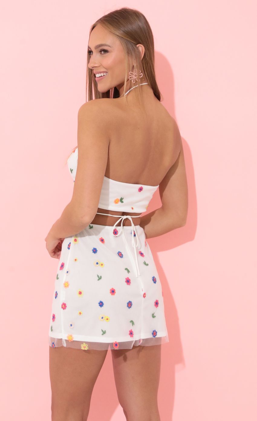 Picture Two Piece Set in White Floral Embroidery. Source: https://media-img.lucyinthesky.com/data/Apr22_2/850xAUTO/1V9A1532.JPG