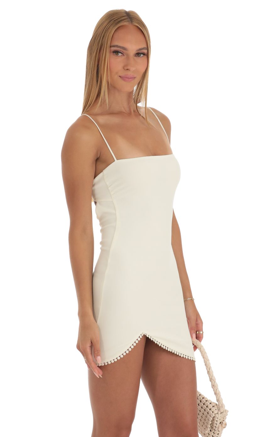 Picture Bodycon Dress in Ivory. Source: https://media-img.lucyinthesky.com/data/Apr23/850xAUTO/3601c3ac-069d-46a4-bdff-b4a71523fdde.jpg