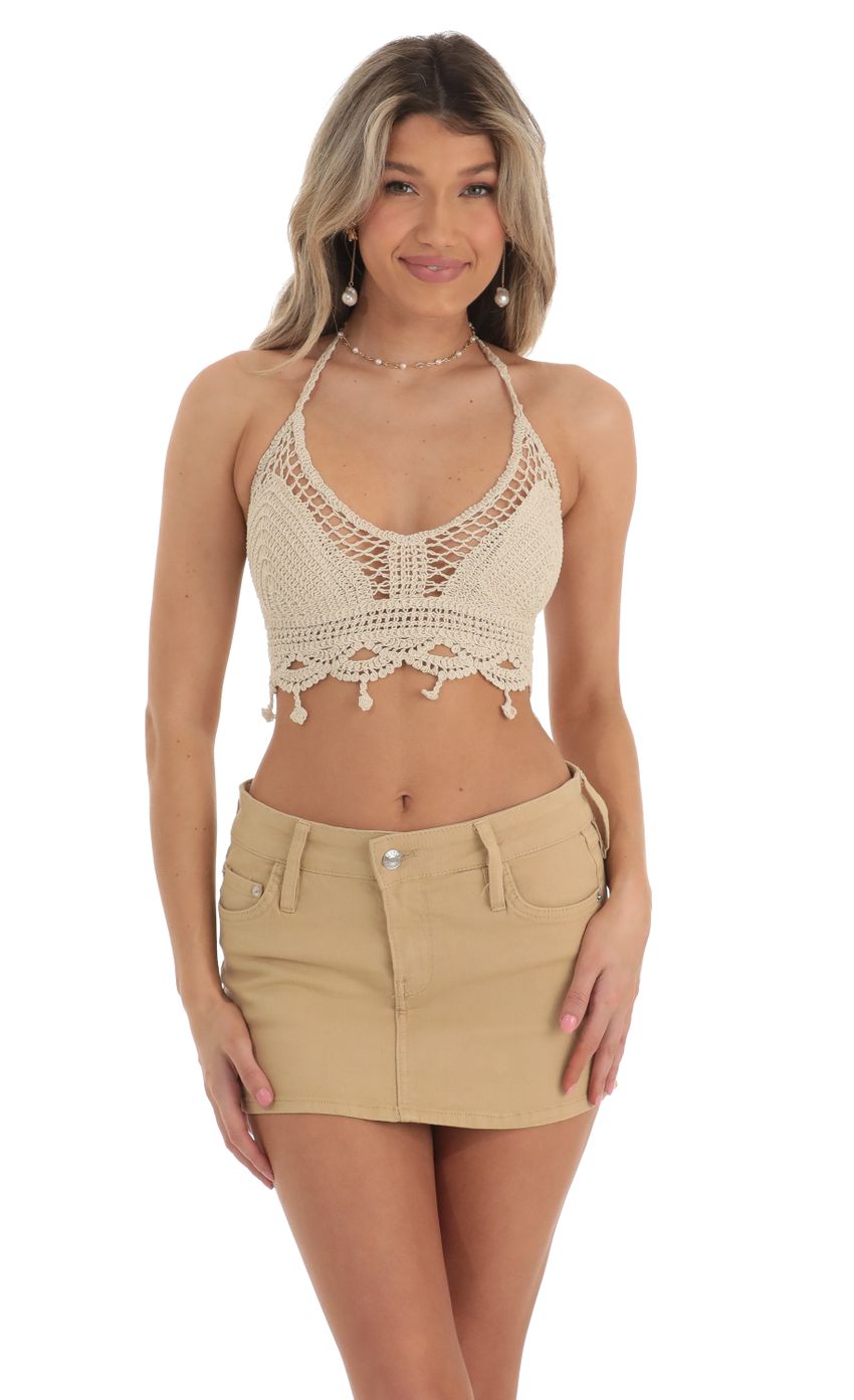 Picture Crochet Top in Beige. Source: https://media-img.lucyinthesky.com/data/Apr23/850xAUTO/5fe6268c-cb1a-4305-96ab-4a2f678a38ca.jpg