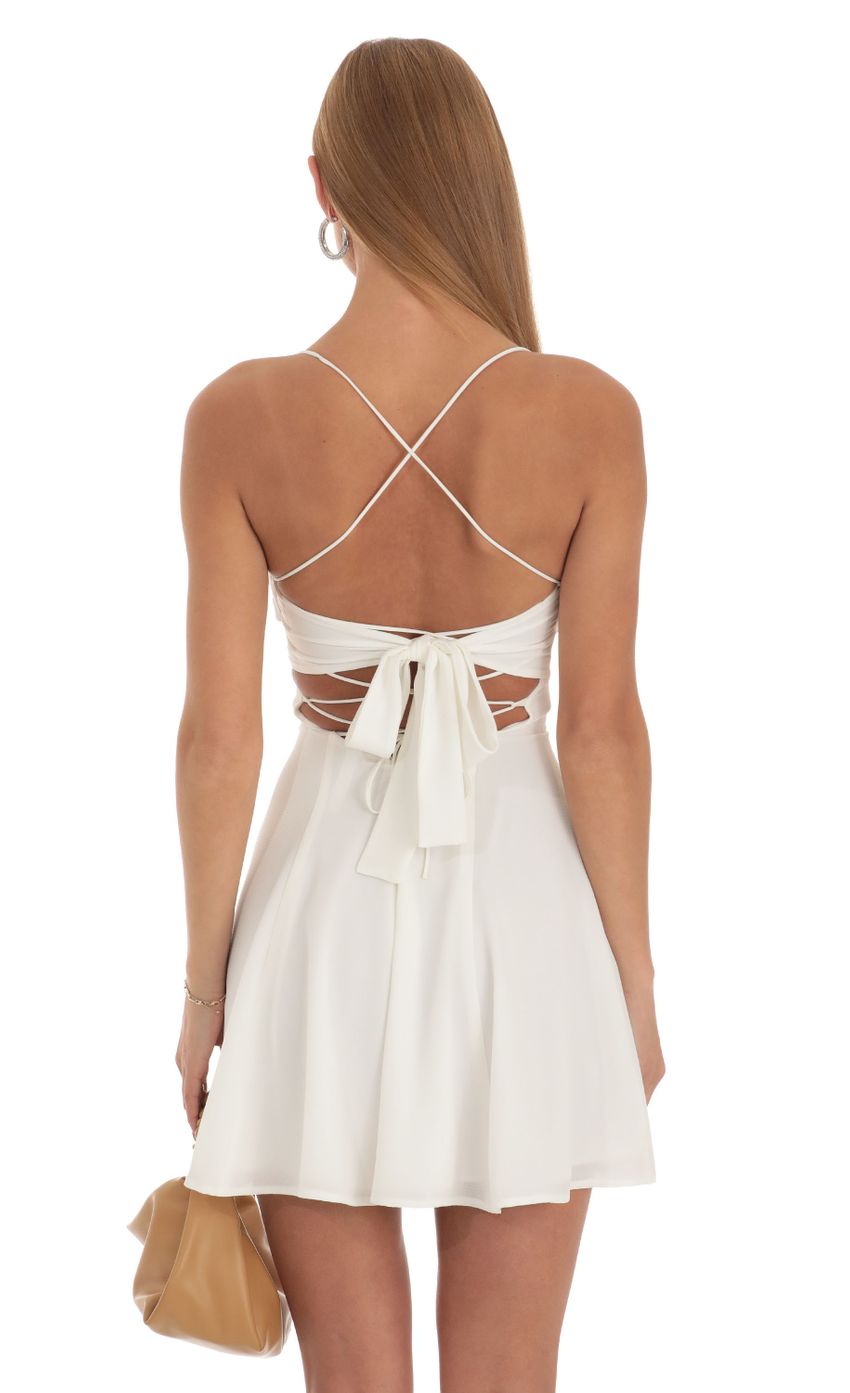 Picture A-Line Dress in White. Source: https://media-img.lucyinthesky.com/data/Apr23/850xAUTO/ae6f5060-f41b-490d-a3d6-7d6abd10311d.jpg