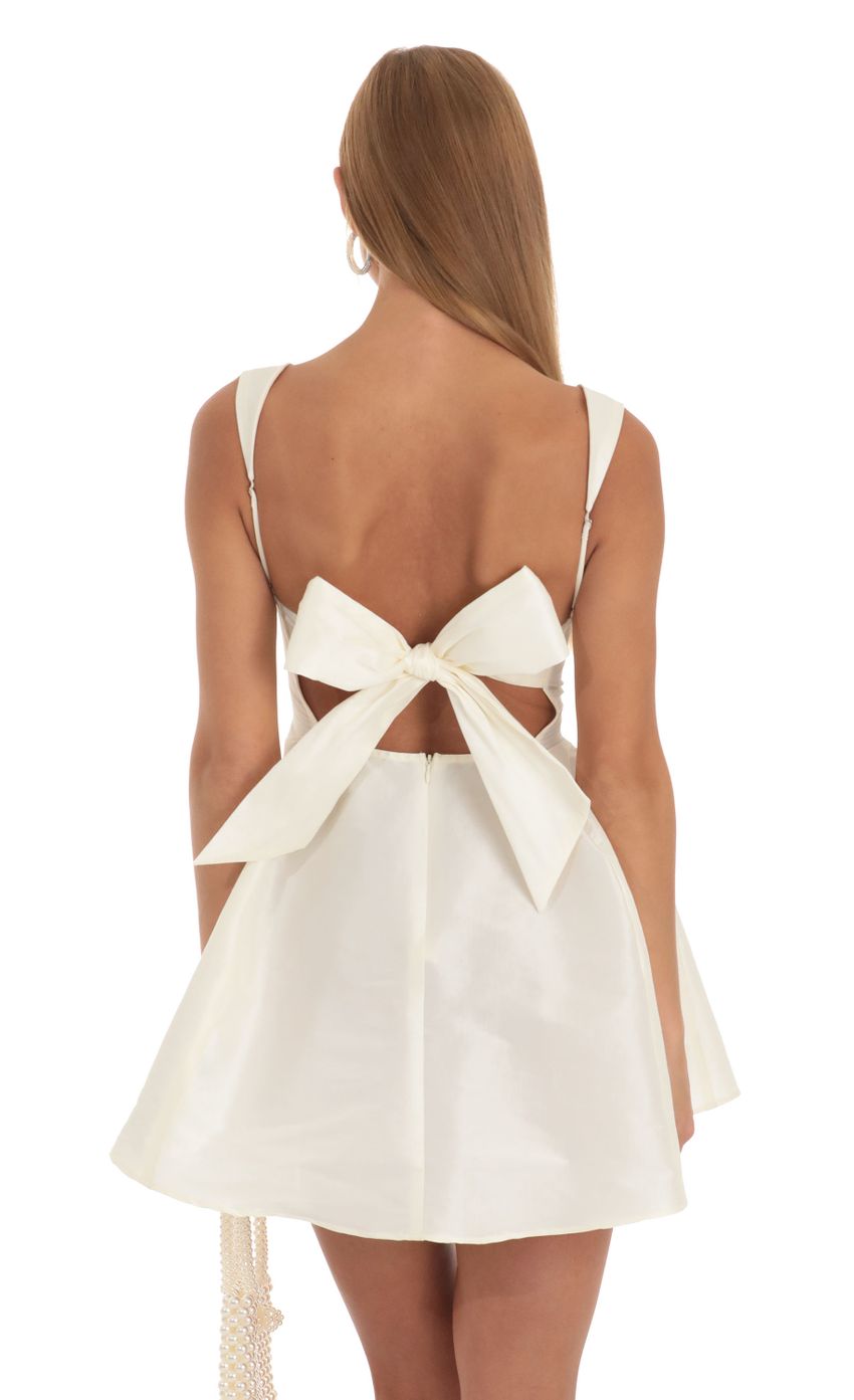 Picture Fit and Flare Dress in Ivory. Source: https://media-img.lucyinthesky.com/data/Apr23/850xAUTO/c4760015-bc0e-470c-a762-f739780fe540.jpg