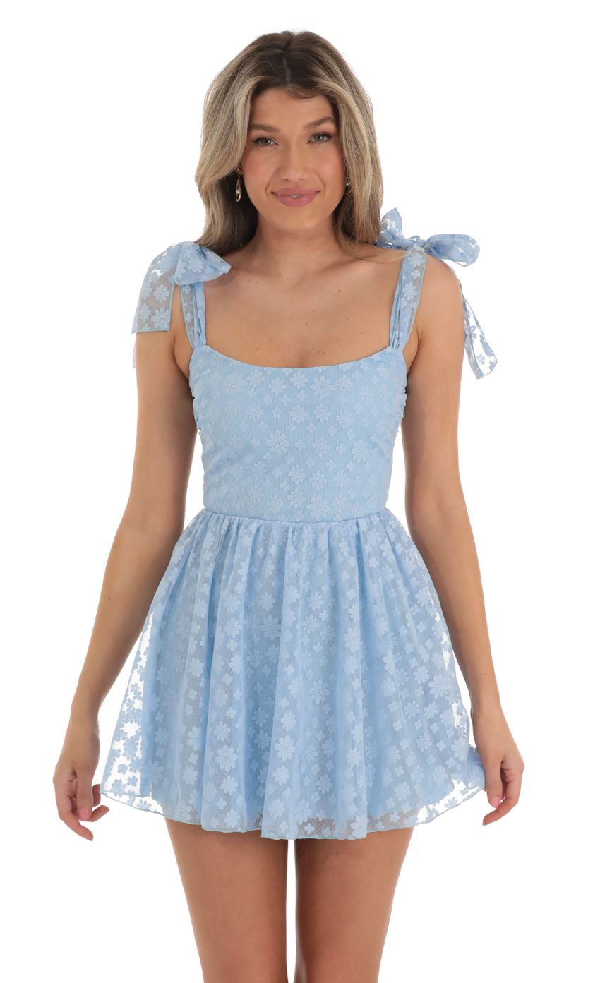 Picture Floral Dress in Blue. Source: https://media-img.lucyinthesky.com/data/Apr23/850xAUTO/c56e5726-8751-4528-88a8-c336d2e016ae.jpg