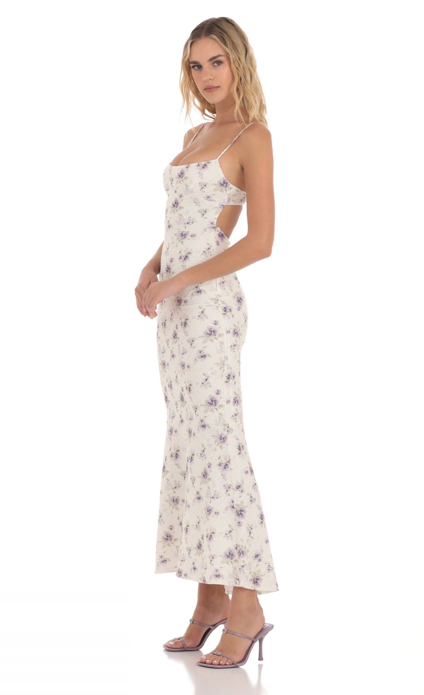 Picture Lace Floral Maxi Dress in White. Source: https://media-img.lucyinthesky.com/data/Apr24/850xAUTO/0a68fa13-e7e8-48a5-a14e-c8643241e5eb.jpg