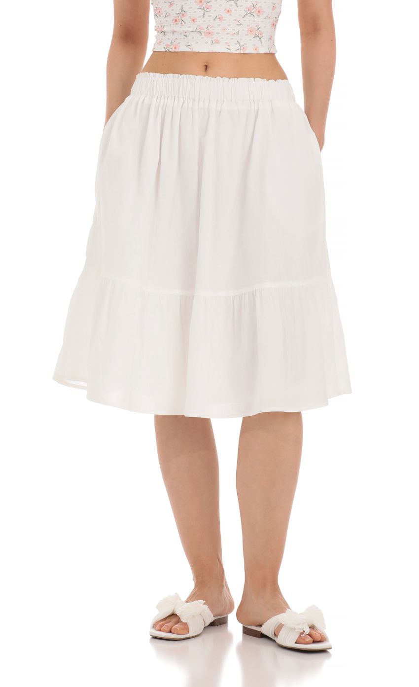 Picture Drawstring Midi Skirt in White. Source: https://media-img.lucyinthesky.com/data/Apr24/850xAUTO/0bb893a4-fa2b-42c4-8ea6-cce06c251b15.jpg