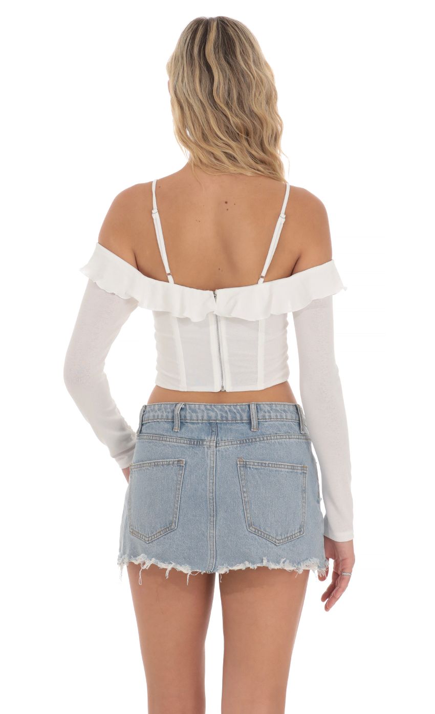 Picture Off Shoulder Corset Top in White. Source: https://media-img.lucyinthesky.com/data/Apr24/850xAUTO/2665d8ef-05a9-483c-9f21-2b9e57e883c7.jpg
