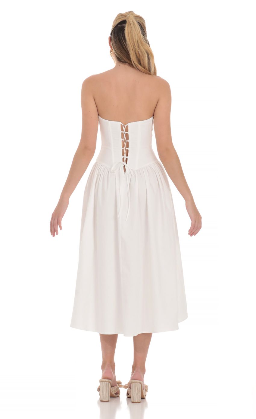 Picture Strapless Corset Midi Dress in White. Source: https://media-img.lucyinthesky.com/data/Apr24/850xAUTO/5401ae79-1489-4b10-b712-7c929acc116a.jpg