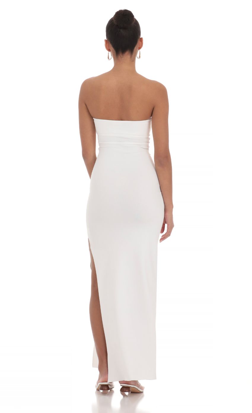 Picture Strapless Bodycon Maxi Dress in White. Source: https://media-img.lucyinthesky.com/data/Apr24/850xAUTO/98a586d4-80dd-4bb7-b63f-0d8fa166be3f.jpg