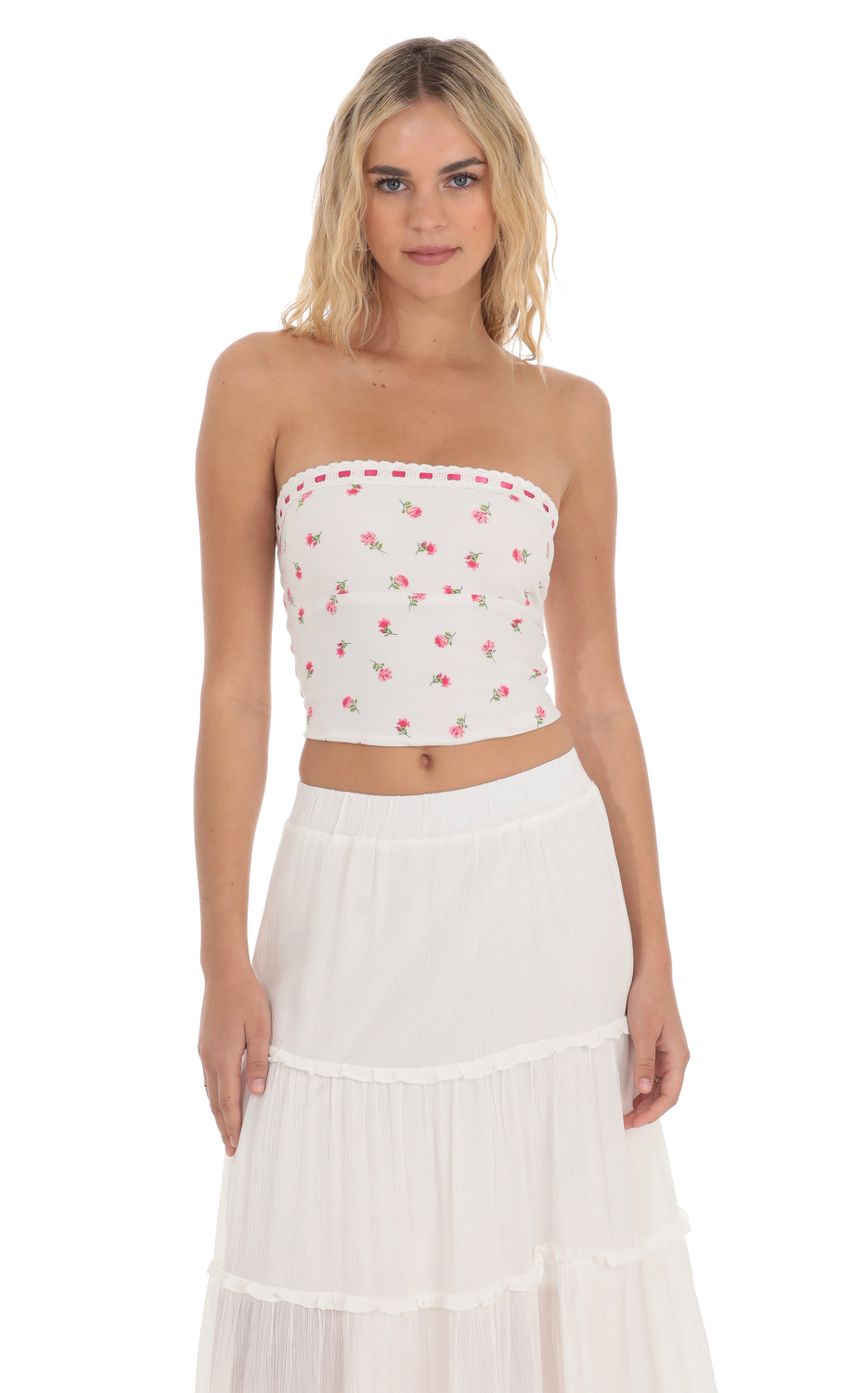 Picture Strapless Rose Top in White. Source: https://media-img.lucyinthesky.com/data/Apr24/850xAUTO/c67271f1-e445-4a77-8cde-5e393b4d5aa1.jpg