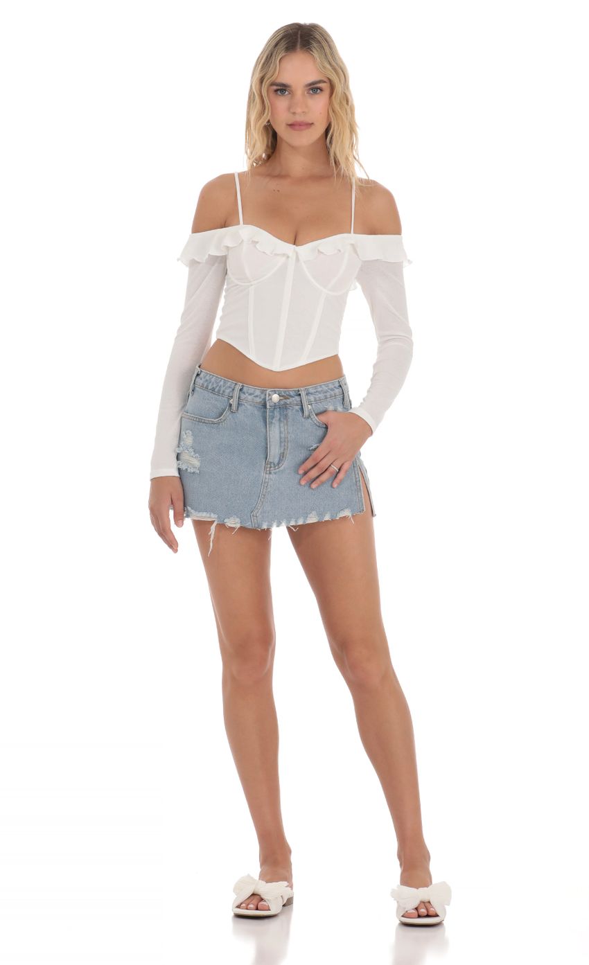 Picture Off Shoulder Corset Top in White. Source: https://media-img.lucyinthesky.com/data/Apr24/850xAUTO/d84f7e24-b5d0-4bce-985b-7f05b85cf9c2.jpg