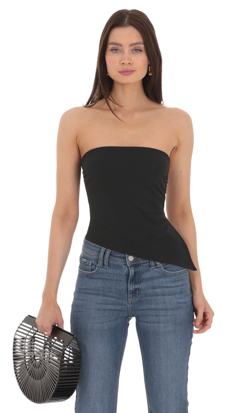 Picture Strapless Side Slit Top in Black. Source: https://media-img.lucyinthesky.com/data/Apr24/850xAUTO/d8c19e00-b325-4736-8977-0ce213d89ee2.jpg