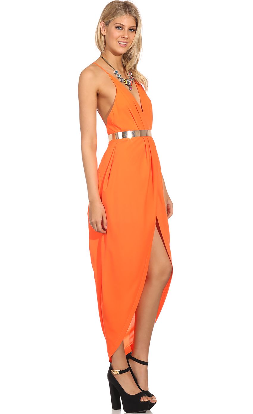 Picture THE GRAND LIFE DRESS IN ORANGE. Source: https://media-img.lucyinthesky.com/data/Aug14_2/850xAUTO/0Y5A3655.JPG