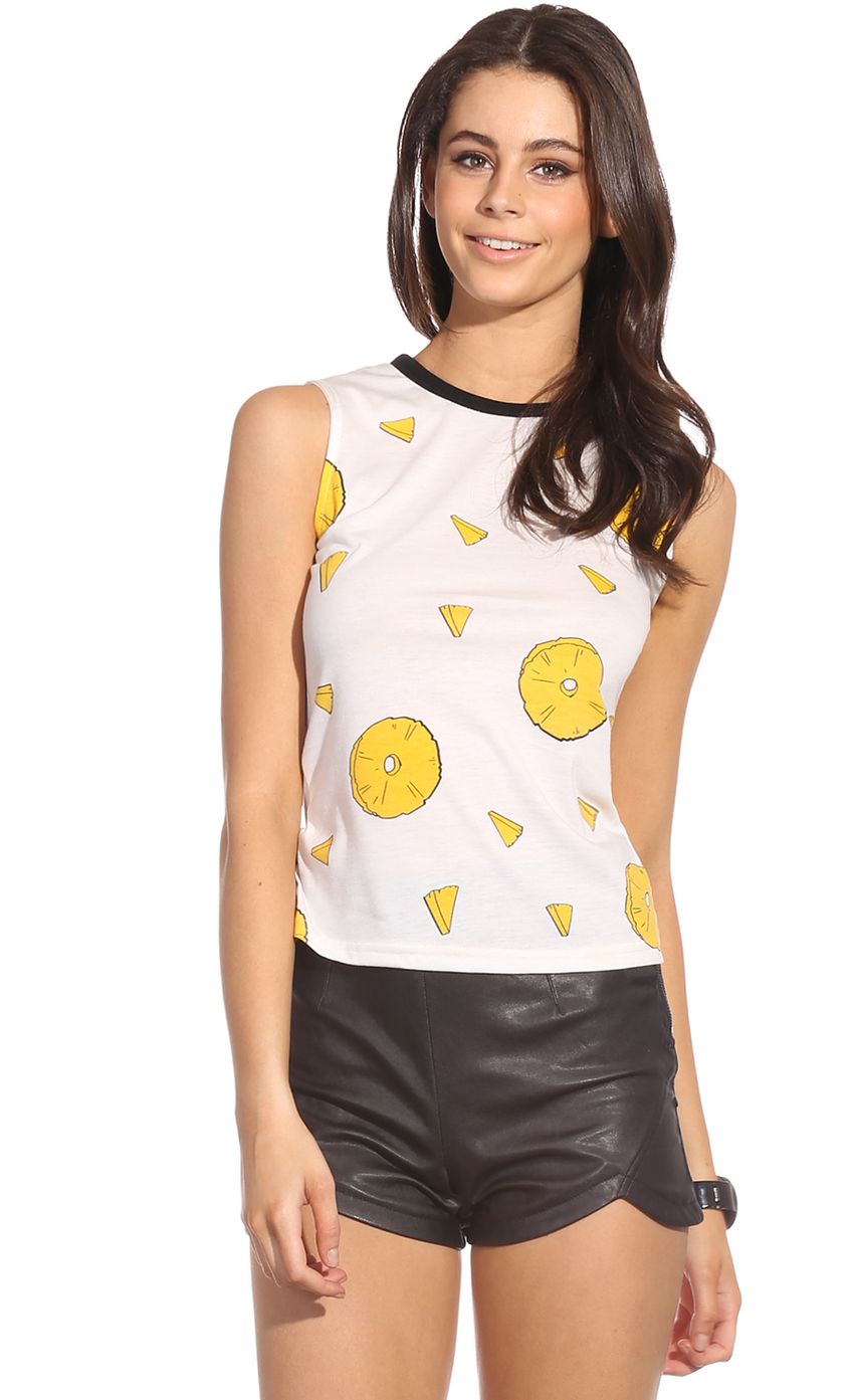 Picture PINEAPPLE PERFECTION TOP. Source: https://media-img.lucyinthesky.com/data/Aug14_2/850xAUTO/0Y5A8720.JPG