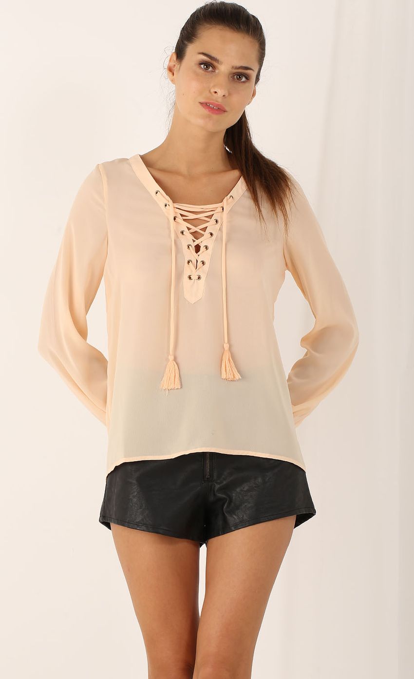Picture Laced Tassel Top. Source: https://media-img.lucyinthesky.com/data/Aug15_1/850xAUTO/0Y5A0382.JPG