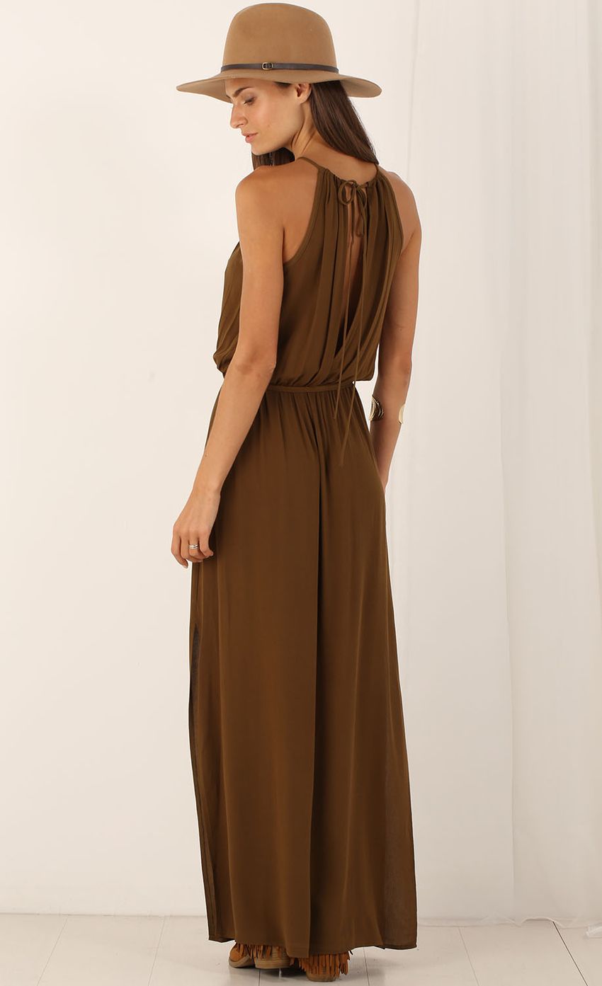 Picture Blouson Maxi Dress in Olive. Source: https://media-img.lucyinthesky.com/data/Aug15_1/850xAUTO/FILE1279.JPG