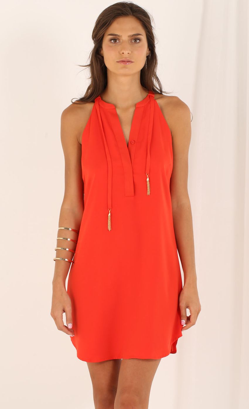 Picture Sleeveless Buttoned Dress in Red. Source: https://media-img.lucyinthesky.com/data/Aug15_2/850xAUTO/0Y5A8213.JPG