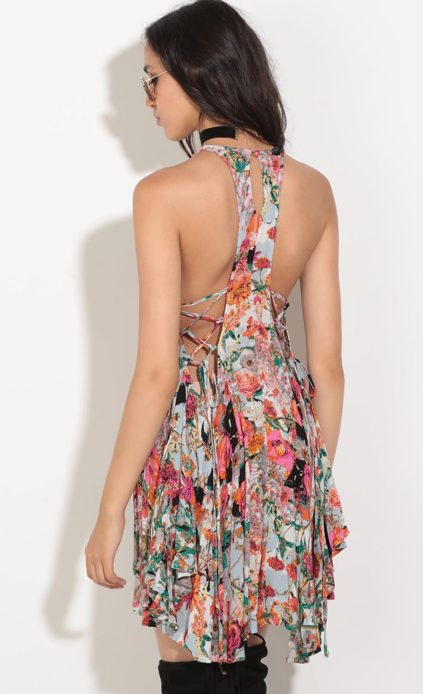 Picture Racerback Floral Chaos Dress. Source: https://media-img.lucyinthesky.com/data/Aug16_1/850xAUTO/0Y5A5751.JPG