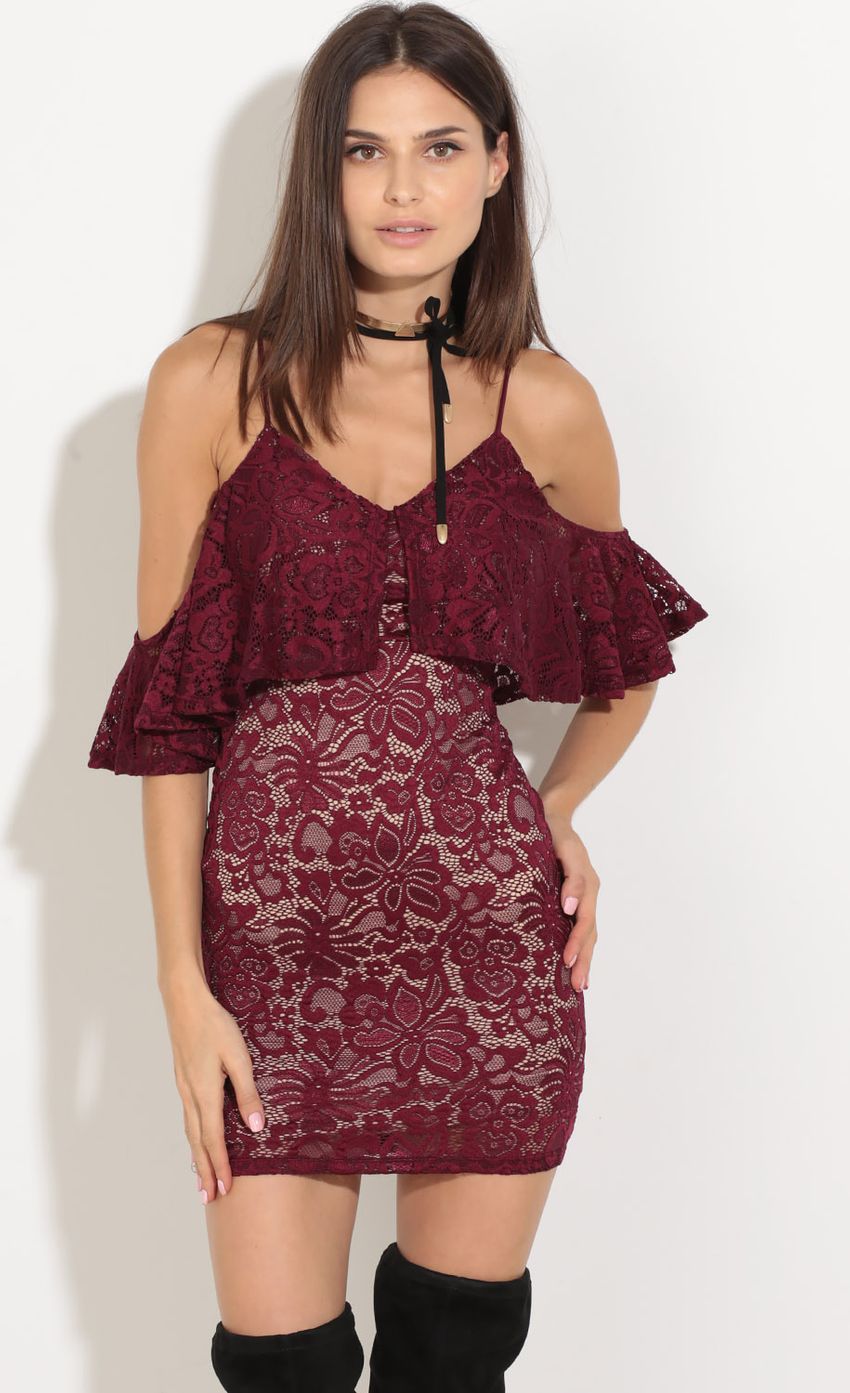 Picture Open Shoulder Lace Dress In Wine. Source: https://media-img.lucyinthesky.com/data/Aug16_2/850xAUTO/0Y5A9307.JPG