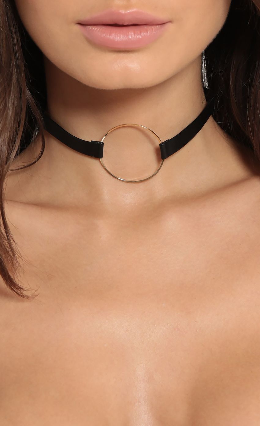 Picture Faux Leather Choker With Ring. Source: https://media-img.lucyinthesky.com/data/Aug17_1/850xAUTO/0Y5A4591.JPG