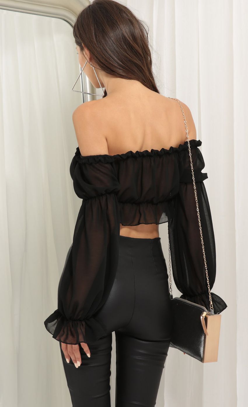 Picture Off The Shoulder Top In Black. Source: https://media-img.lucyinthesky.com/data/Aug17_2/850xAUTO/0Y5A5139.JPG