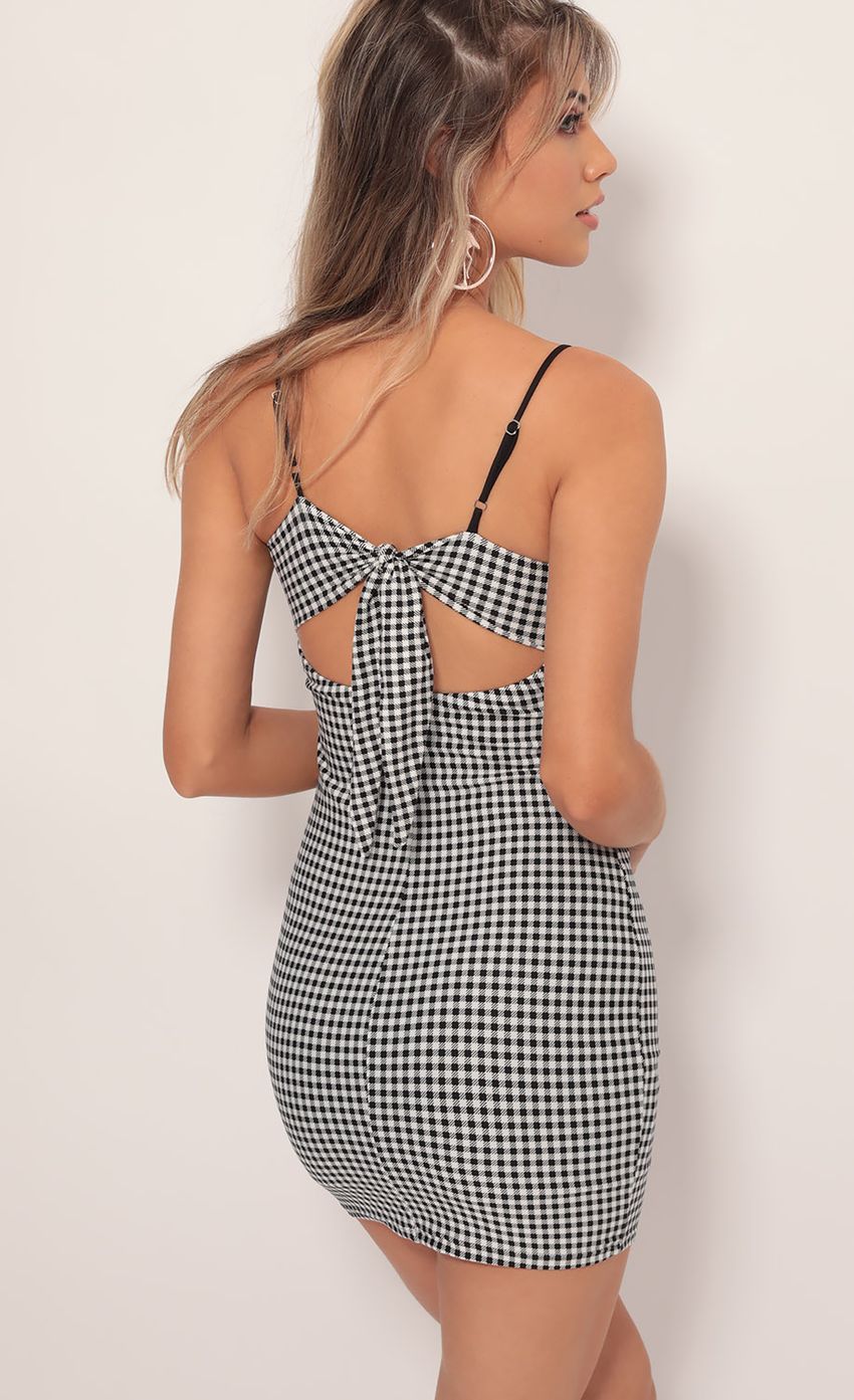 Picture Mila Gingham Bodycon Dress. Source: https://media-img.lucyinthesky.com/data/Aug19_2/850xAUTO/781A7052.JPG