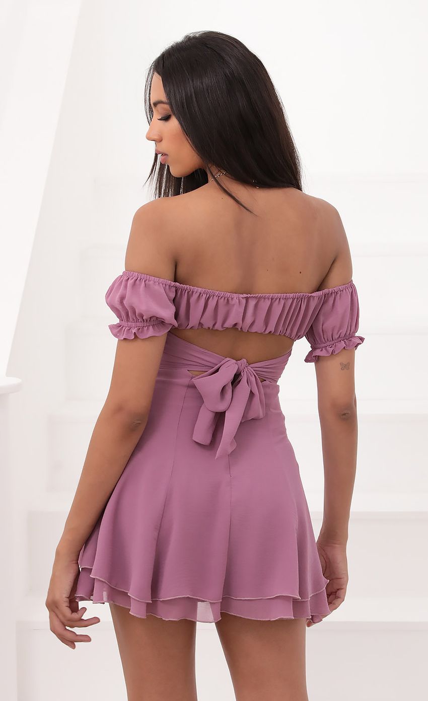 Picture Dress in Dusty Lilac. Source: https://media-img.lucyinthesky.com/data/Aug20_1/850xAUTO/781A0546.JPG
