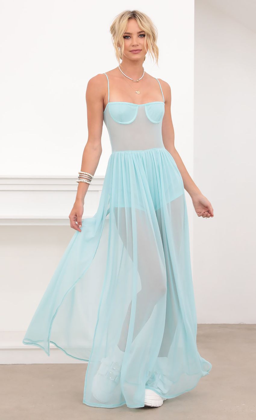 Picture Fairy Princess Maxi in Aqua. Source: https://media-img.lucyinthesky.com/data/Aug20_1/850xAUTO/781A7844.JPG