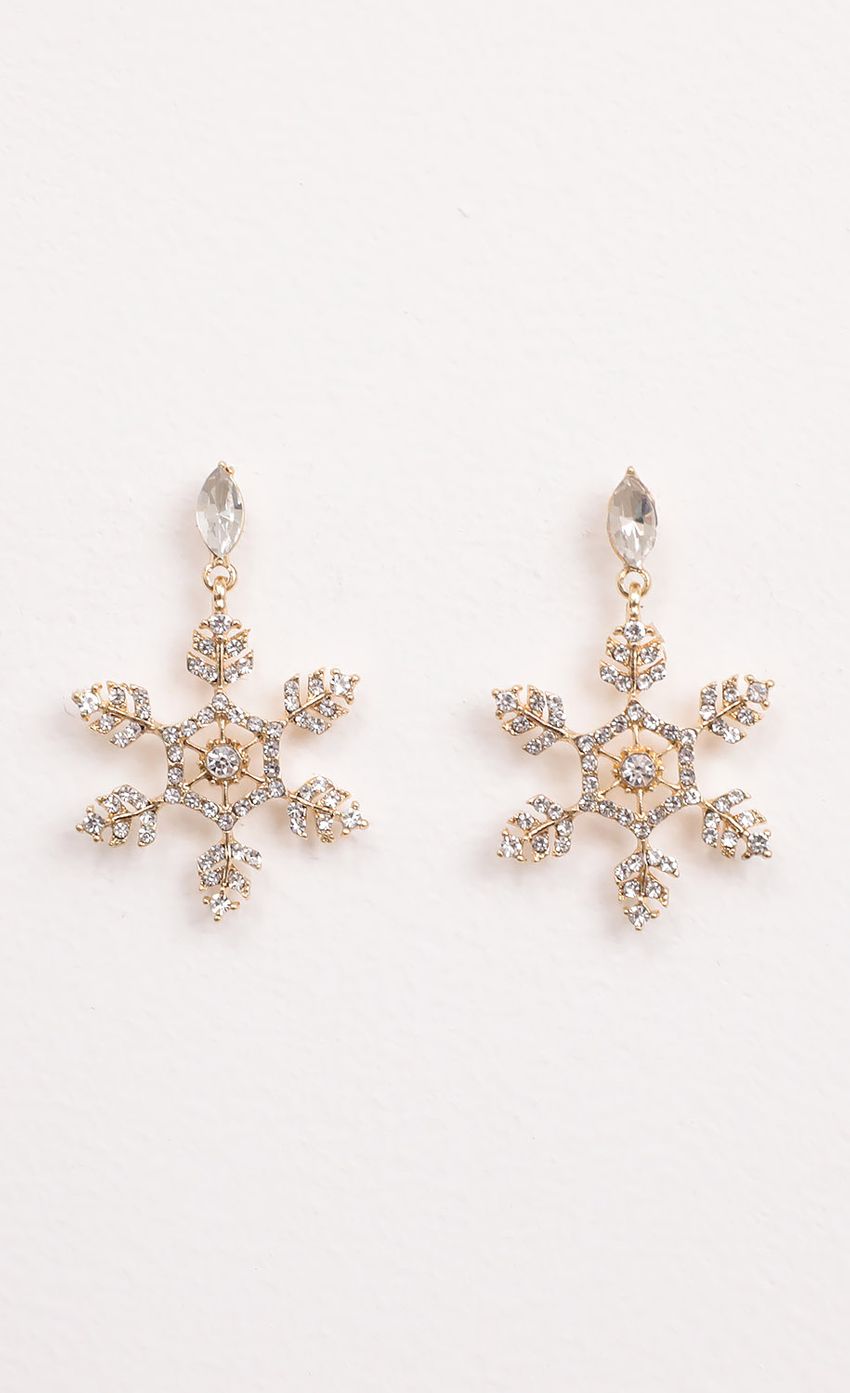 Picture Leah Snowflake Earrings in Gold. Source: https://media-img.lucyinthesky.com/data/Aug20_2/850xAUTO/781A8142.JPG